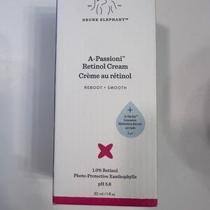 Drunk Elephant A-Passioni Retinol Cream - White and Red
